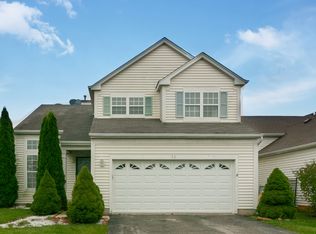 73 Centennial Dr, Hainesville, IL 60073