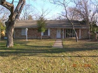 709 E Waco St, Ennis, TX 75119