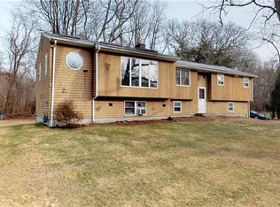 10 Mellbridge Dr, South Kingstown, RI 02879