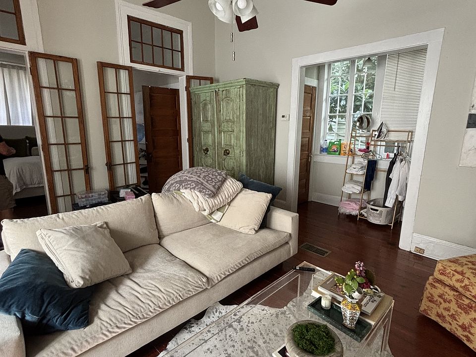 1st image of 3826 Prytania St