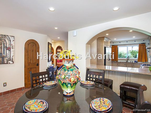 5th image of 233 S Helix Ave #U
