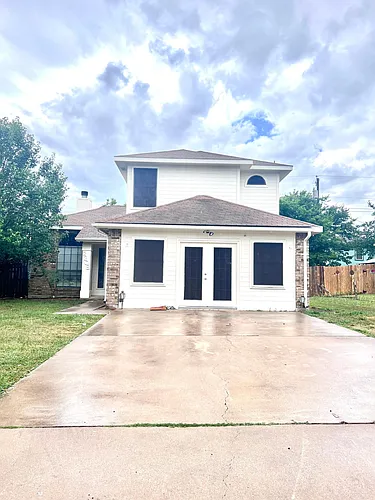 2308 Bluebonnet Dr Photo 1
