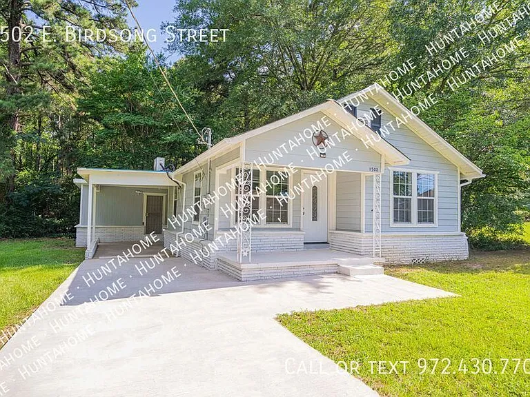1502 E Birdsong St — Photo 1