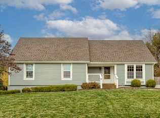 6534 Hallet St, Shawnee, KS 66216