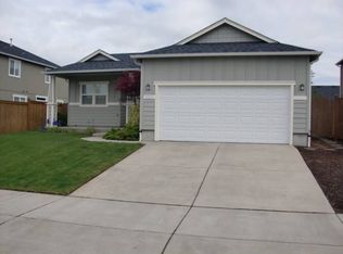 5577 Livingston Ave, Eugene, OR 97402