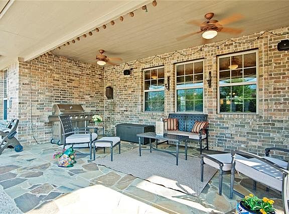 4th image of 7146 Hunt Ln