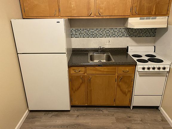 3rd image of 2012 S Illinois Ave #26