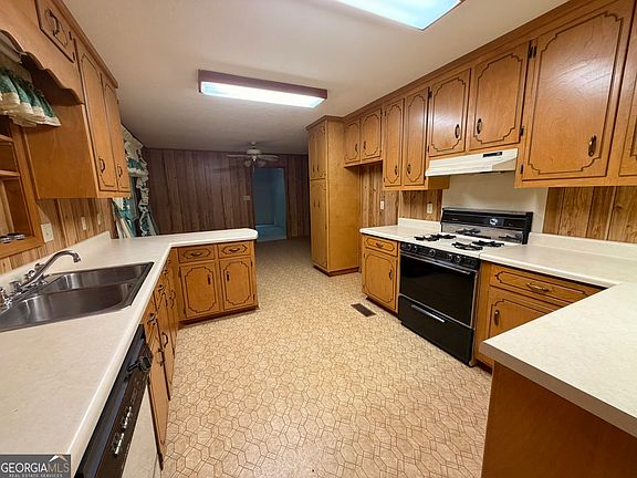 4th image of 213 Stembridge Rd SE