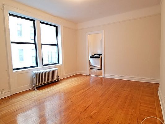 2nd image of 138 Haven Ave APT 1A