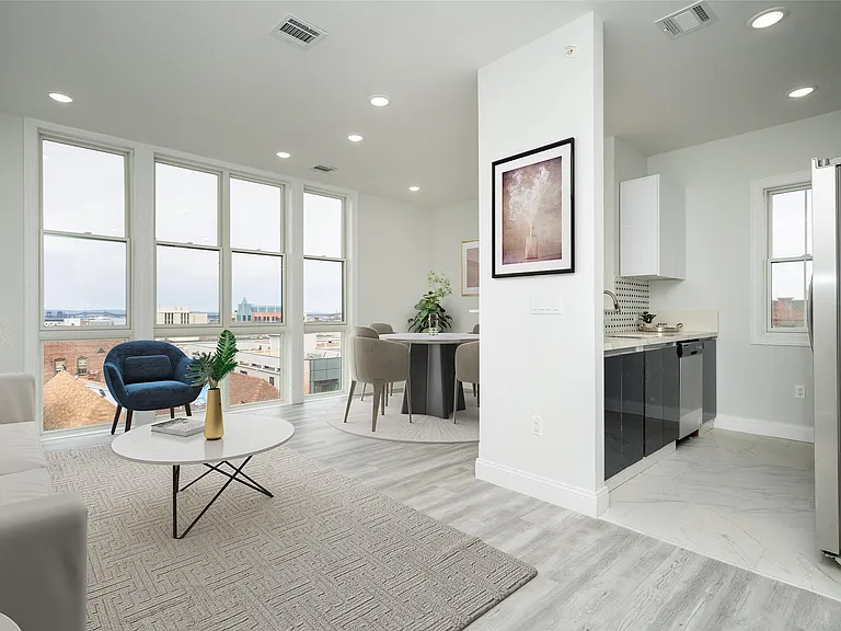 144 Bergen Ave #3D — Photo 2