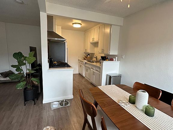 5th image of 879 Center St APT 16