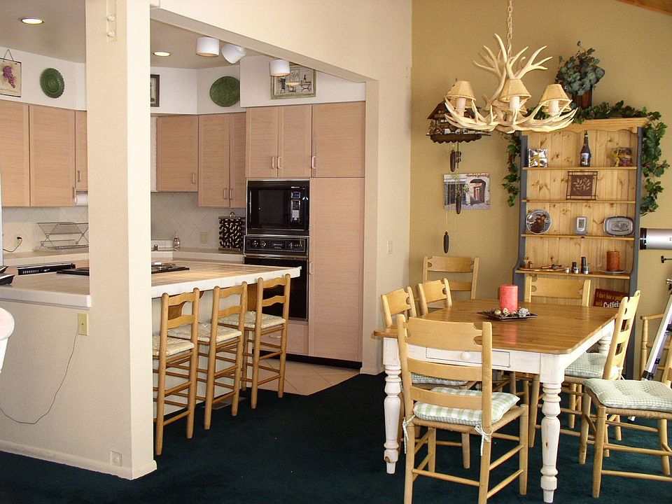 dinning-kitchen area