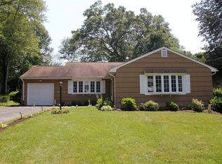 58 Plum Tree Ln, Trumbull, CT 06611