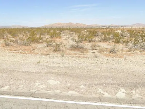 156 Th St E #14, Palmdale, CA 93591
