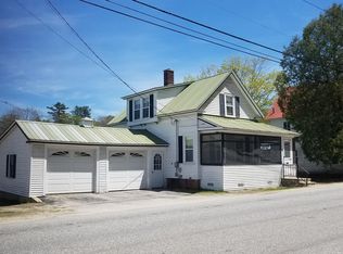 6 Oxford St, South Paris, ME 04281