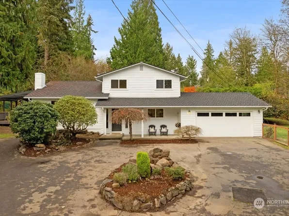 15702 Larch Way, Lynnwood, WA 98087