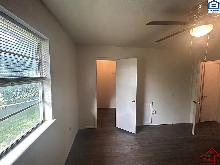 Amber Apartments — Photo 37