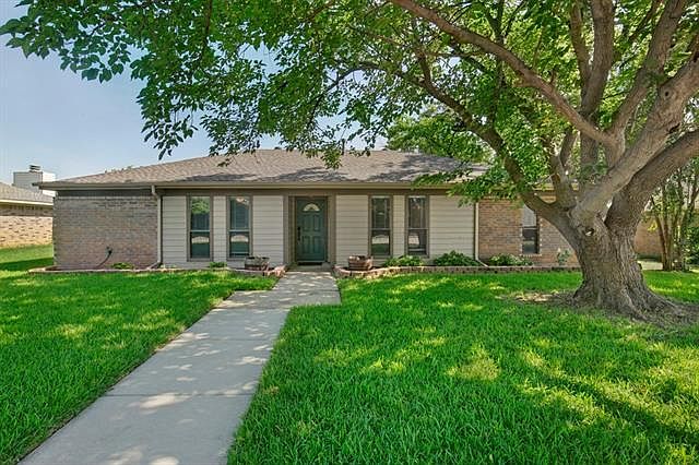 1st image of 1313 Starling Ln