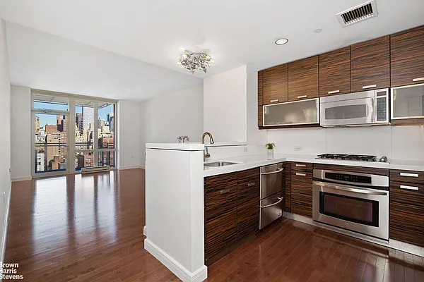 Rented by Brown Harris Stevens | media 13