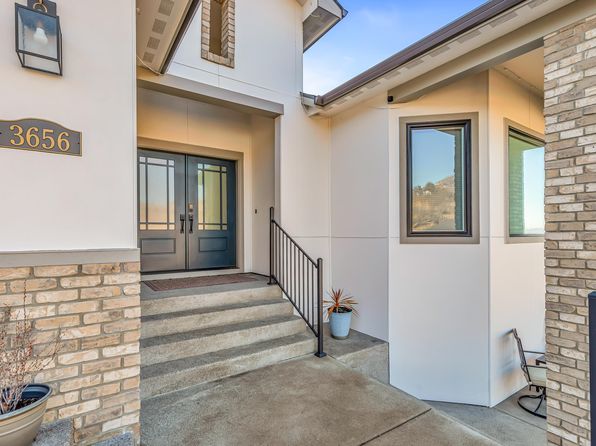 3656 Camina Dr, Medford, OR 97504