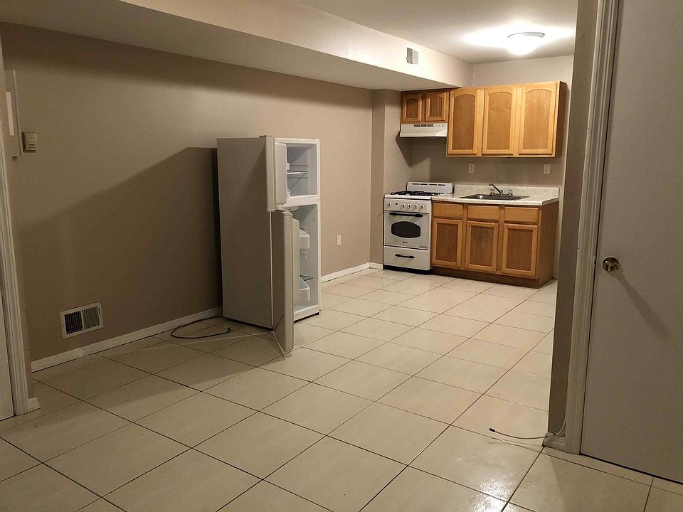 1st image of 284 York Ave #1