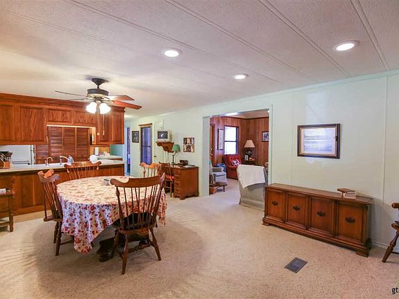 4th image of 21122 Lauderdale Ln