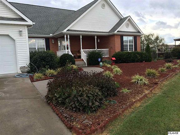 2nd image of 3155 Blueberry Dr
