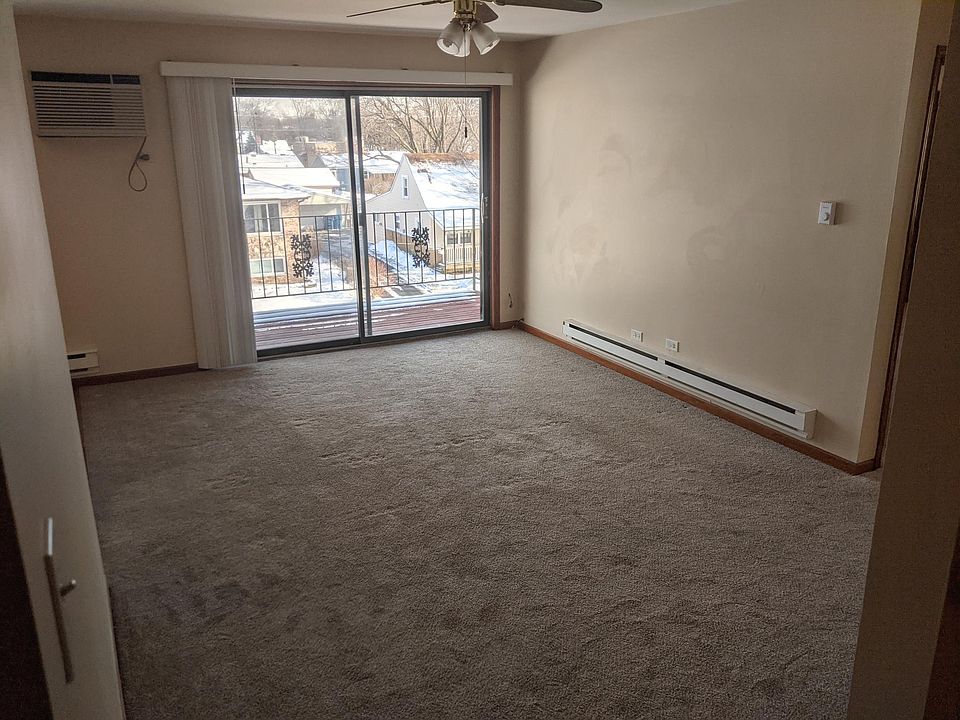 1st image of 11810 S Komensky Ave