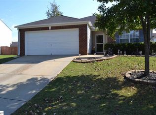 521 Peach Grove Pl, Mauldin, SC 29662