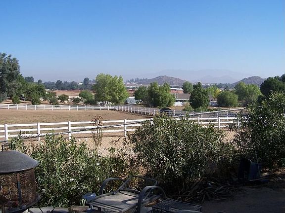 3rd image of 25883 Rolling Hills Dr