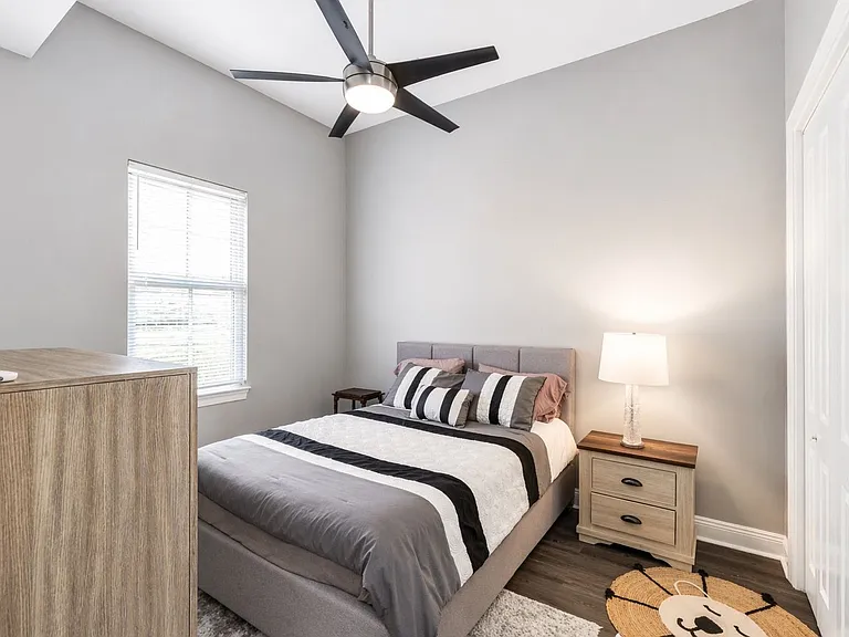 2131 Dumaine St — Photo 12