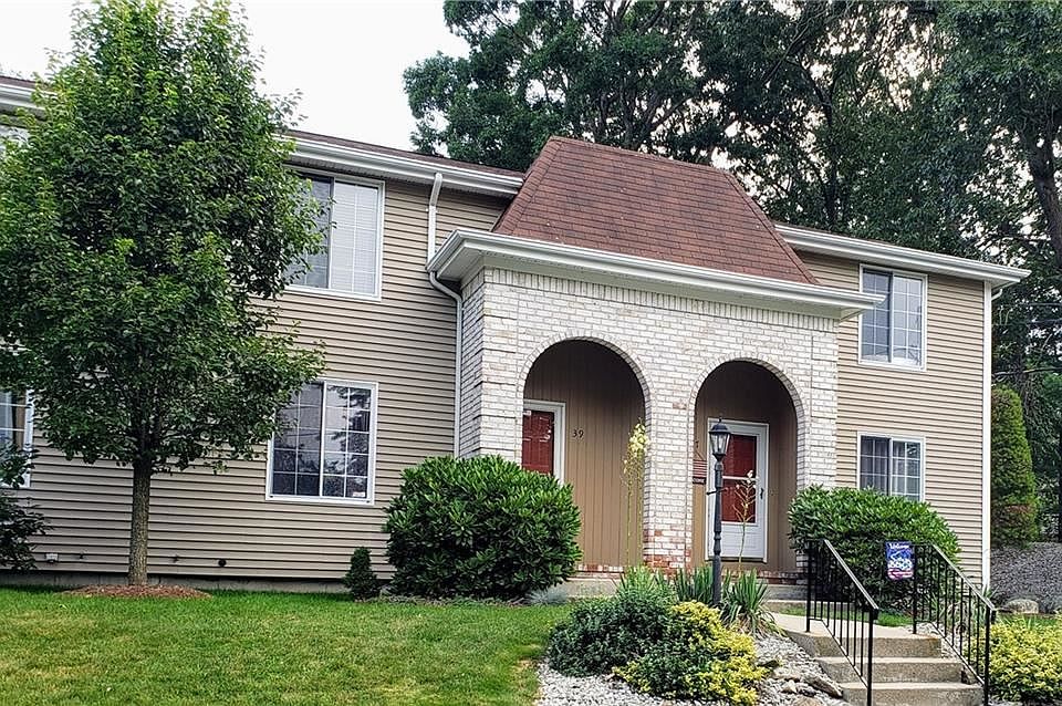1st image of 37 Marigold Cir