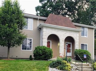 37 Marigold Cir, North Providence, RI 02904