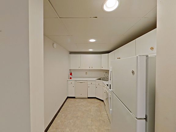 2nd image of 1030 E Lancaster Ave APT L4