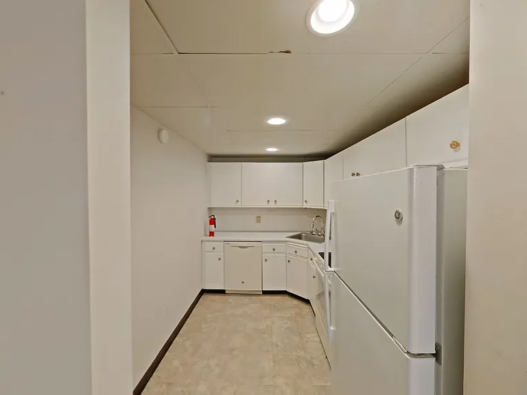 1030 E Lancaster Ave #L4 — Photo 2