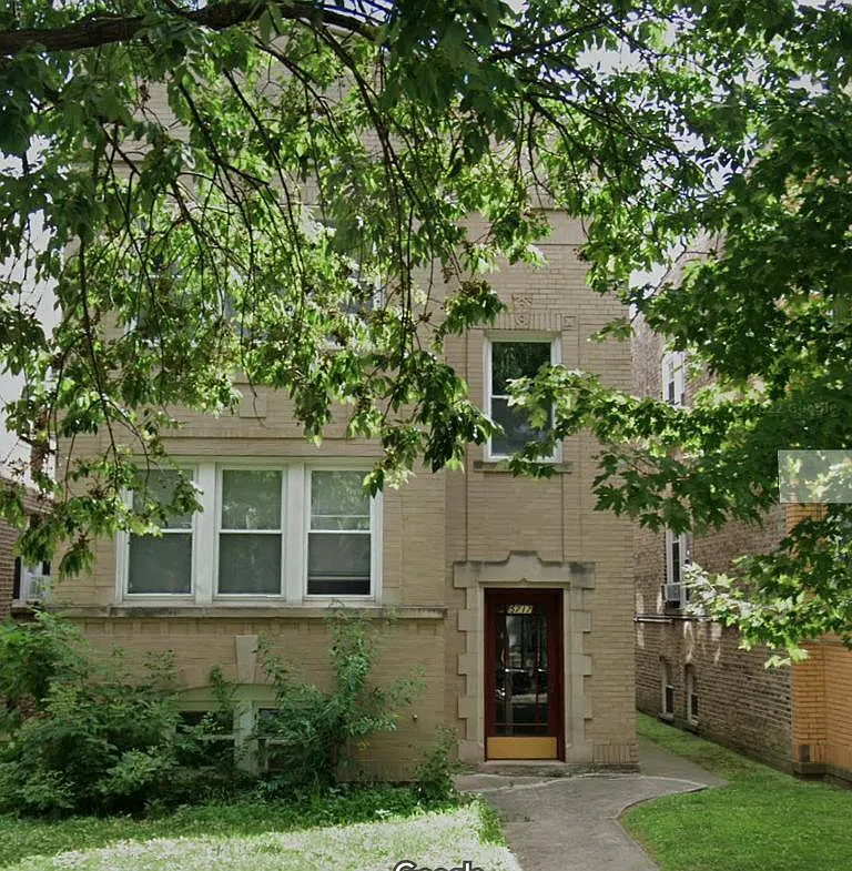 3 bed, 1250 sqft, $1,850 — Photo 1