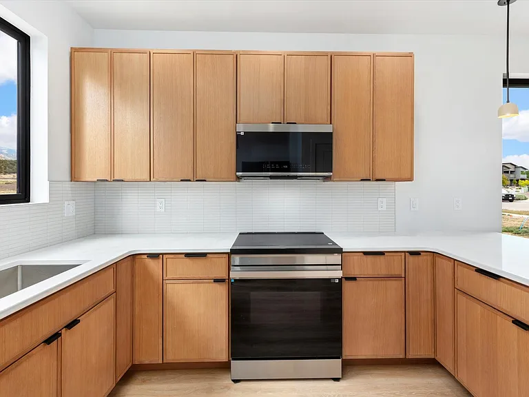 107 Confluence Rd #1 — Photo 6