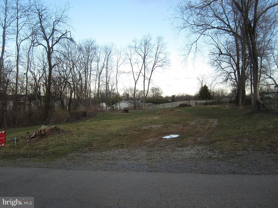 2nd image of 1212 Virginia Ave