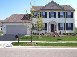 6939 Bishops Crossing Cir, Dublin, OH 43016