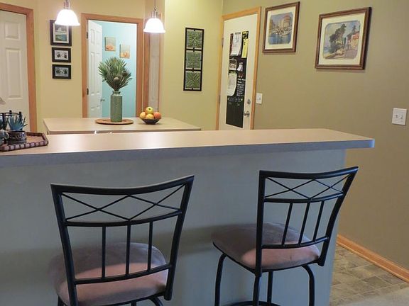 Breakfast bar