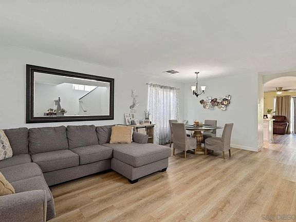 2nd image of 3069 Glancy Dr