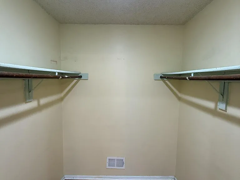 61 Brighton Way — Photo 15