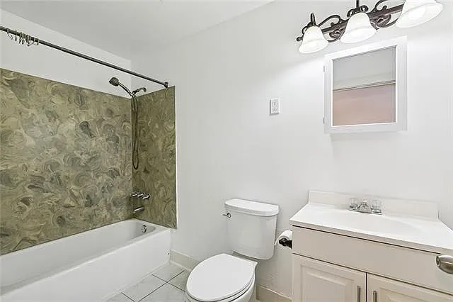 545 Governor Nicholls St — Photo 11
