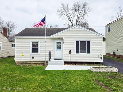 5521 Oster Dr, Waterford, MI, 48327