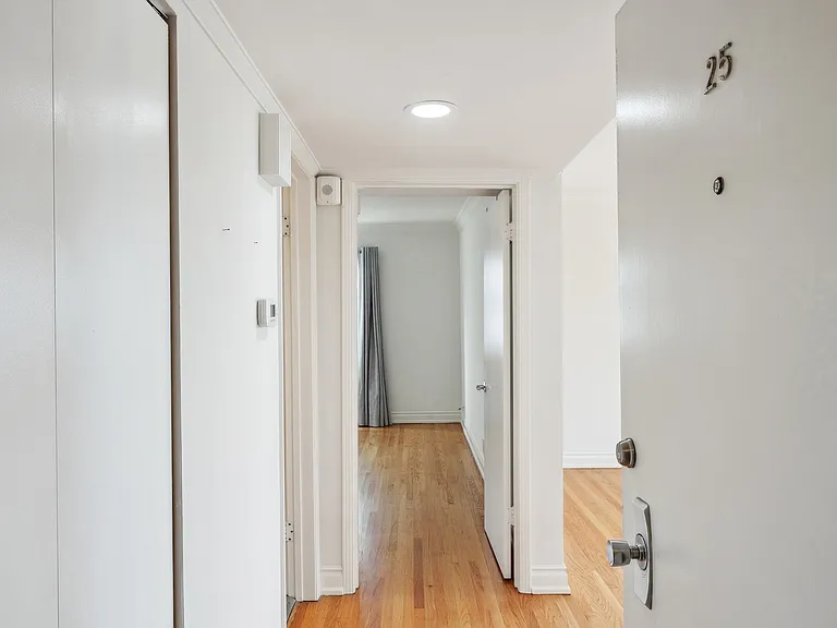 2121 Laguna St #25A — Photo 2