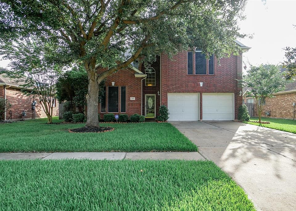 1st image of 1915 Winding Hollow Dr