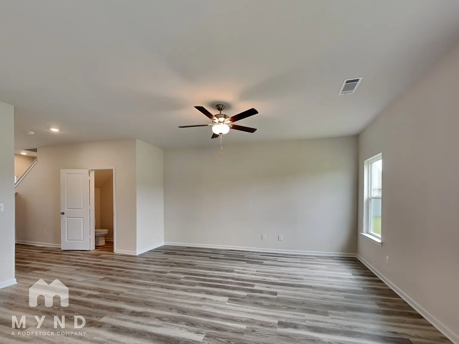 3 bed, 2.5 bath, 1770 sqft, $2,125 — Photo 4