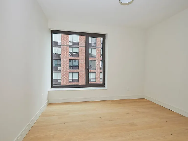 428 W 19th St #10A — Photo 8