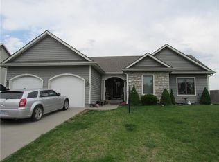 1721 S Osage Dr, Ottawa, KS 66067