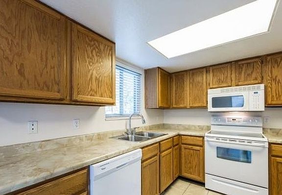 4th image of 5002 W Shootingstar Ave